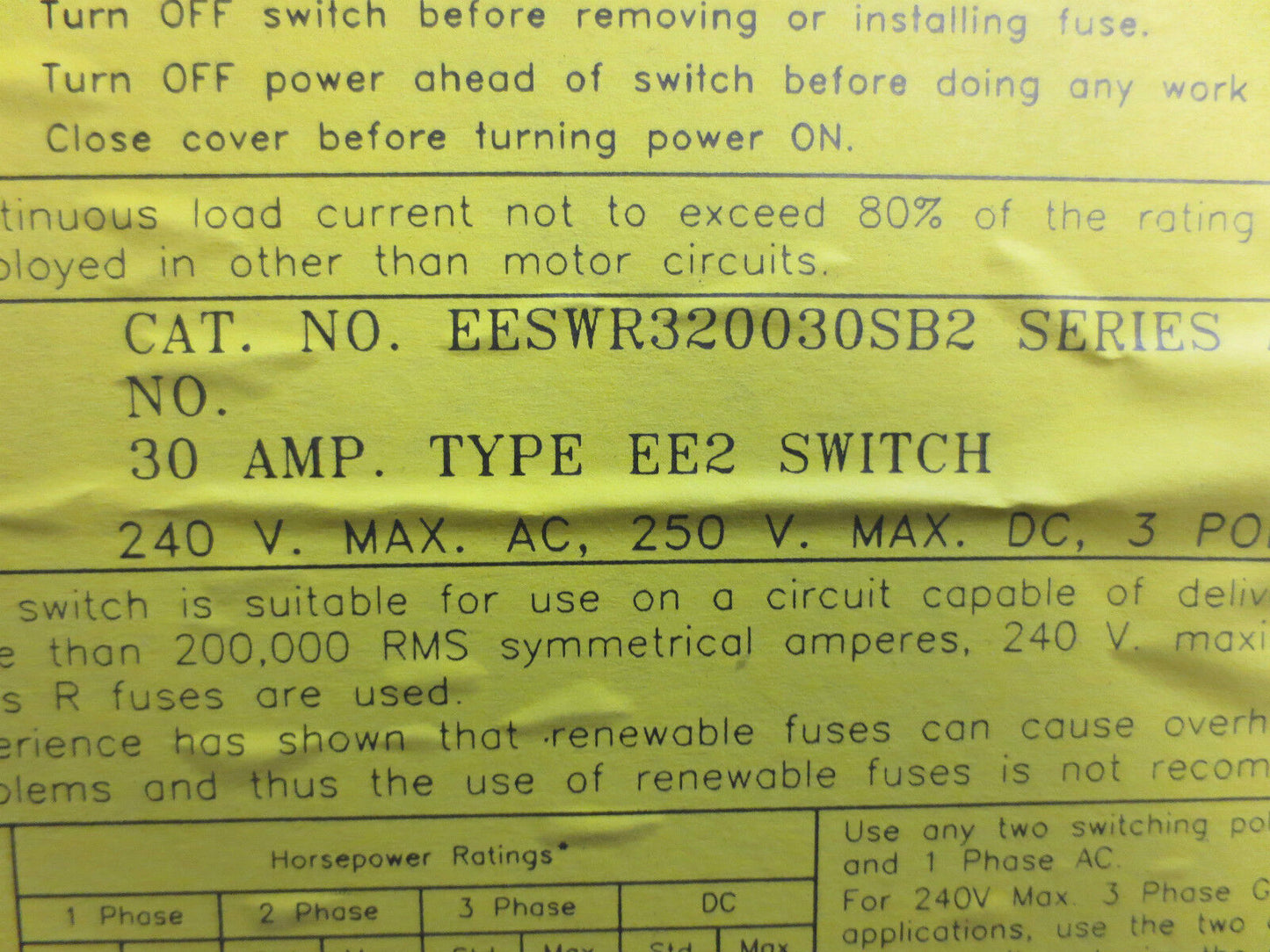 CUTLER-HAMMER EESWR320030SB2 30A 240VAC 250VDC 3-POLE FUSIBLE PANEL SWITCH