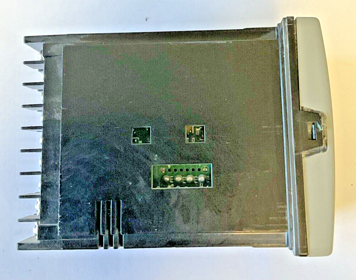 HONEYWELL DC2500-CE-1000-200-0000-00-0 UDC2500 DIGITAL CONTROLLER