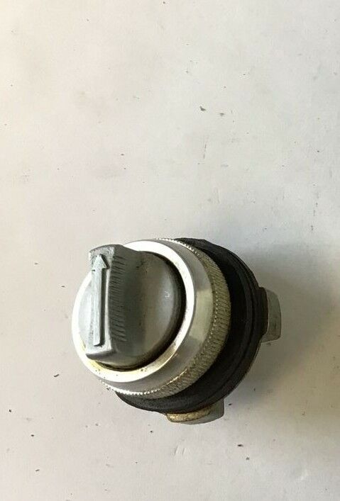 CLARK ZDA-C3A SELECTOR SWITCH OPERATOR OILTIGHT TYPE HO 600VAC