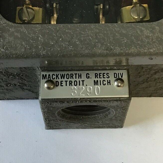 MACKWORTH G. REES SAFETY SWITCH 3290