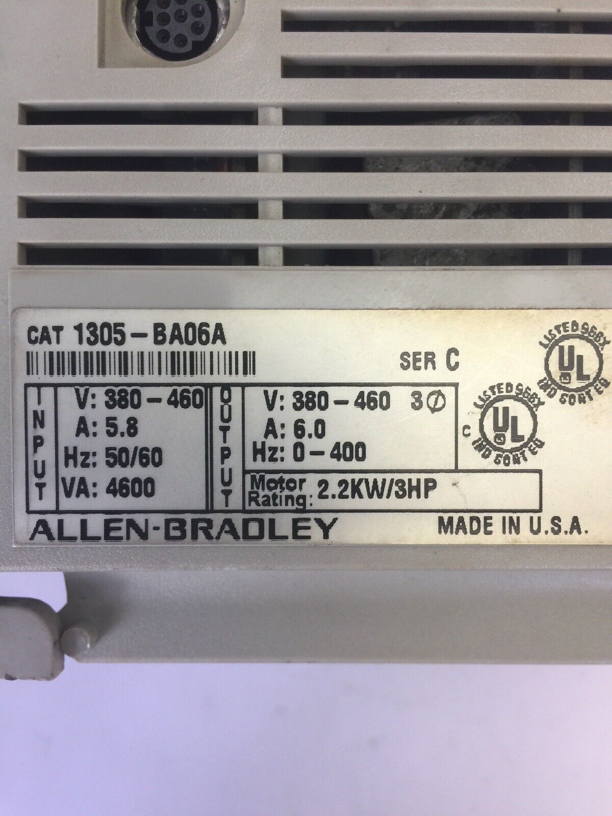 ALLEN BRADLEY 1305-BA06A AC DRIVE INPUT 380-460V 5.8A OUTPUT 380-460V 6.0A 3 HP