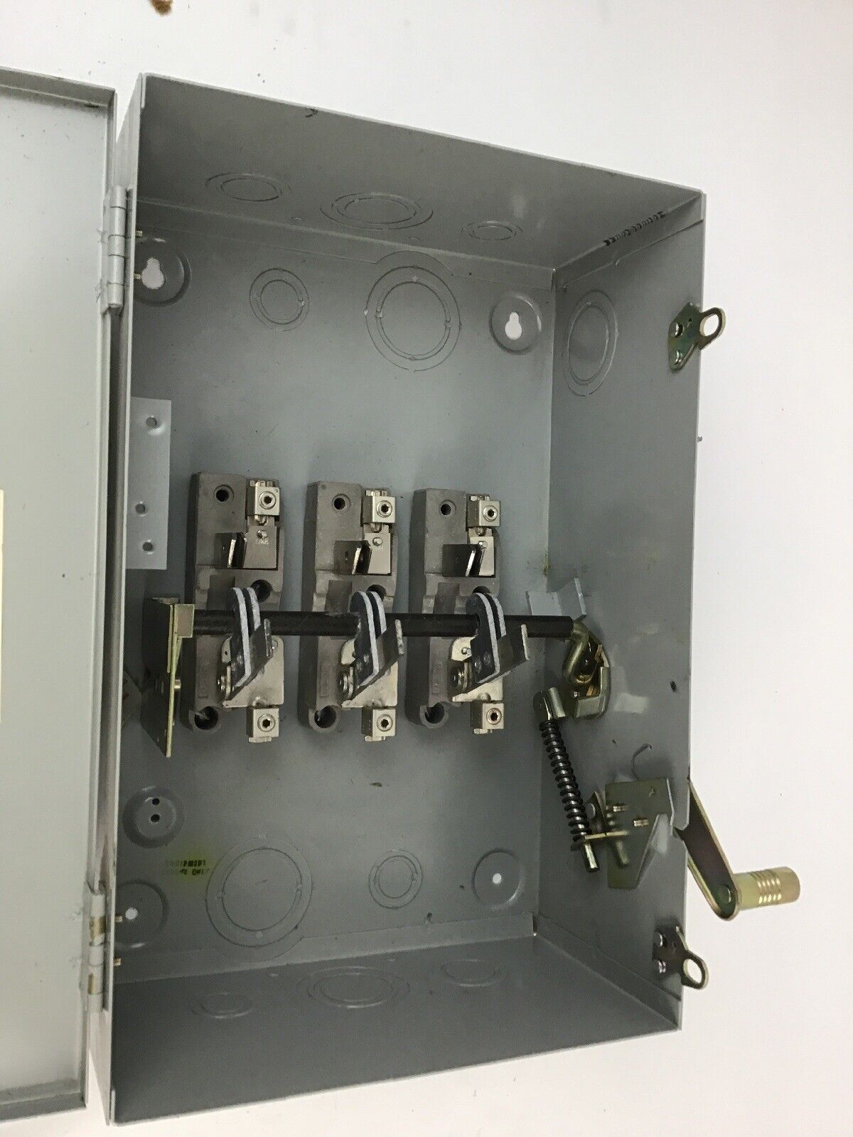 FEDERAL PACIFIC/CHALLENGER GEN DUTY SAFETY SWITCH G7132 100AMP 240VAC/250VDC