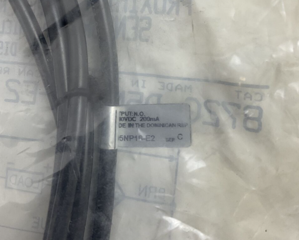 ALLEN BRADLEY 872C-D5NP18-E2 INDUCTIVE PROXIMITY SENSOR 10-30VDC SER C 200MA