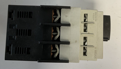 SIEMENS 3RV1021-1GA15 MOTOR STARTER 50/60HZ 600V 6.3-4.5A 6KV 82A