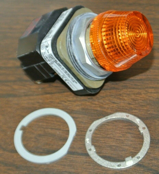 ALLEN-BRADLEY 800T-P16A PILOT LIGHT / TRANSFORMER / 120V / AMBER / NEW SURPLUS