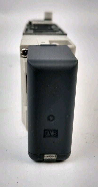 SMC VSR8-4-FIG-D-3VZ SOLENOID VALVE 0.2-1.0MPa