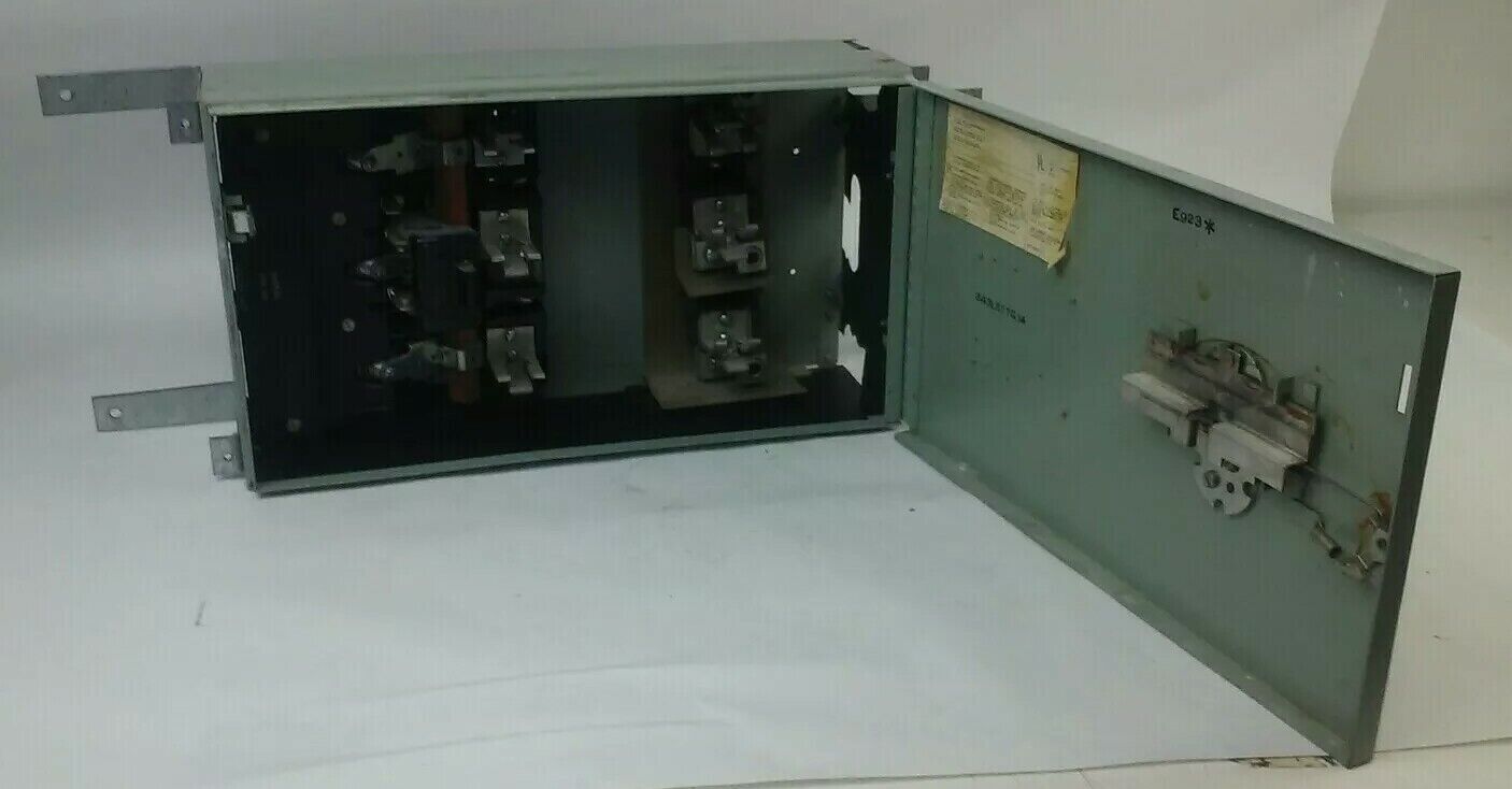 GENERAL ELECTRIC QMR324R TYPE QMR FUSIBLE INTERUPTER SWITCH 200A 240V W/HARDWARE