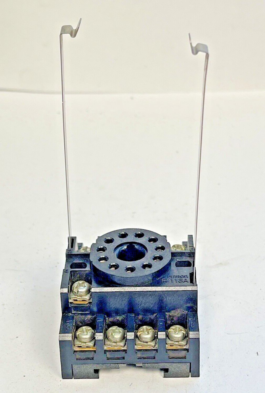 OMRON - 61F-GP-ND - FLOATLESS LEVEL SWITCH 100VAC & OMRON - PF113A - SOCKET BASE