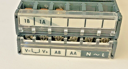 EUORTHERM 2132  TEMPATURE CONTROLLER 100-240VAC 2A 2132#278056