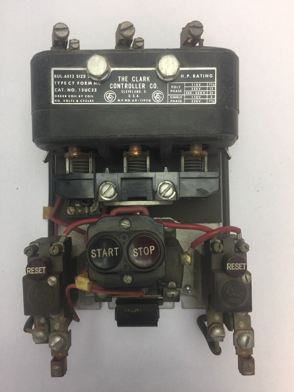 THE CLARK CONTROLLER 13UC32 SIZE 2 STARTER 600V 25HP BUL. 6013 COIL 110V 60CY