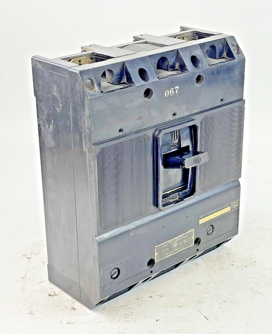 ITE - ET5907 - CIRCUIT BREAKER -TYPE ET, 225 AMP, 2 POLE, 600 VAC