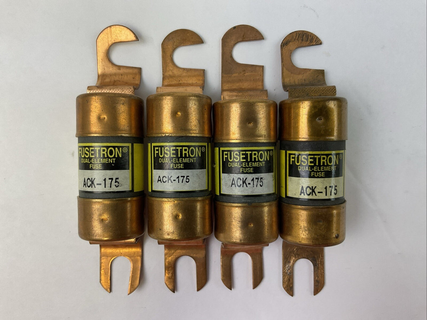 FUSETRON ACK-175 DUAL-ELEMENT FUSE 175A (LOT OF 4)
