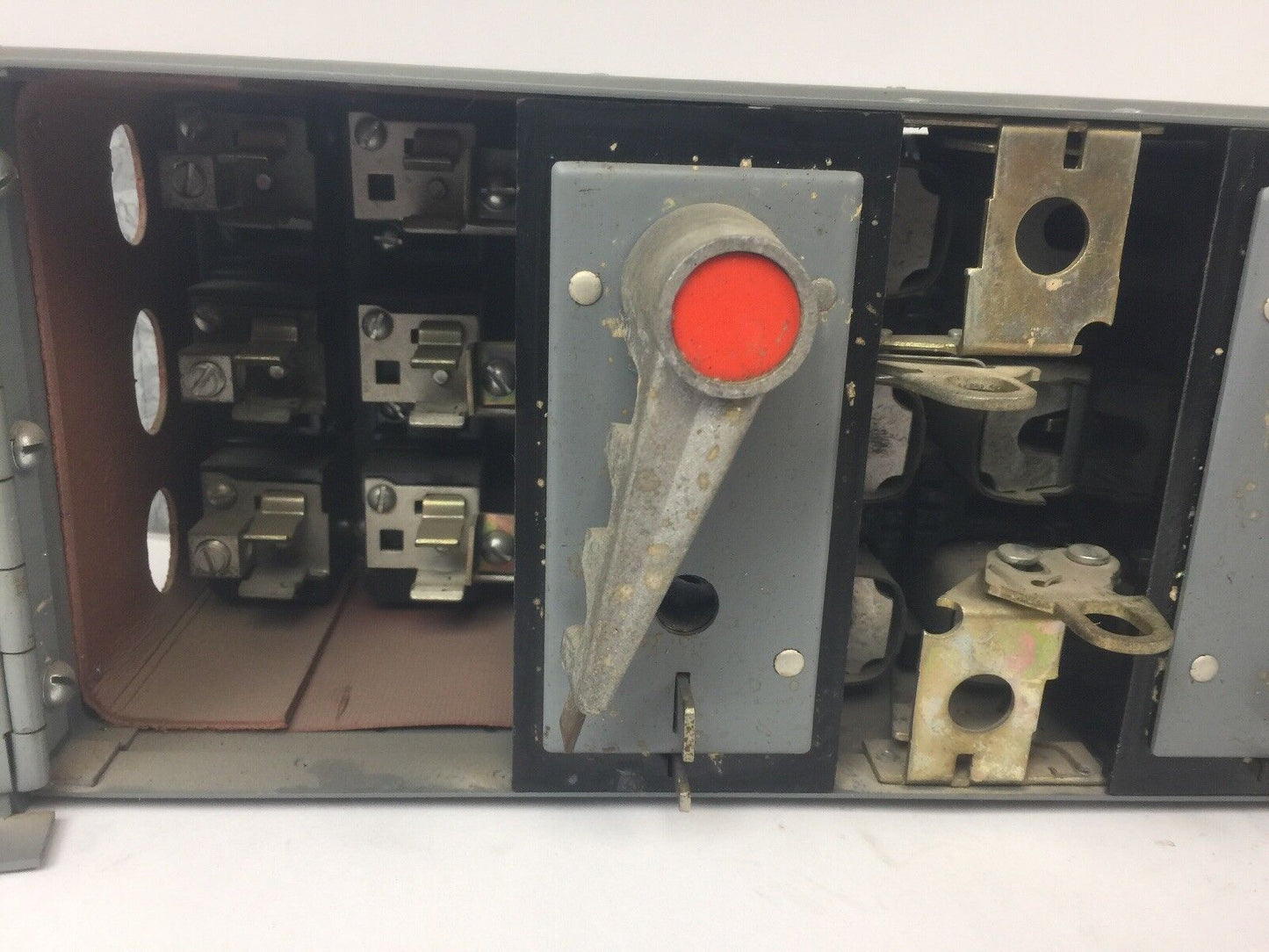 ZINSCO QSFT333B FUSIBLE TWIN PANELBOARD SWITCH 240VAC 30A 3 POLE