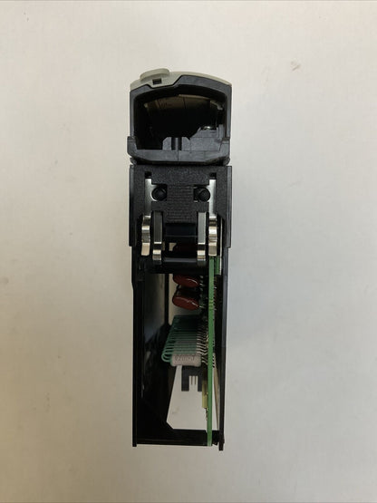 ALLEN BRADLEY 1756-IA16 SER A FW 3.3 CONTROL LOGIX 16 POINT D/I MODULE