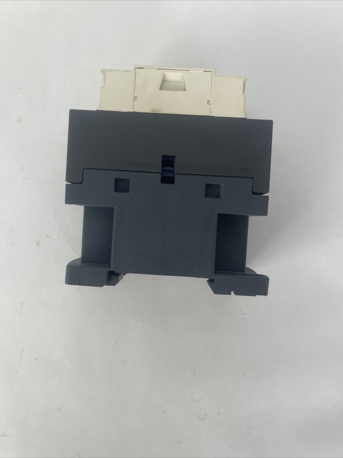 TELEMECANIQUE LC1 D09 CONTACTOR 25A 600VAC 7.5HP COIL 24V 50/60HZ