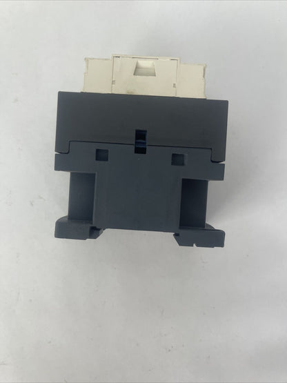 TELEMECANIQUE LC1 D09 CONTACTOR 25A 600VAC 7.5HP COIL 24V 50/60HZ
