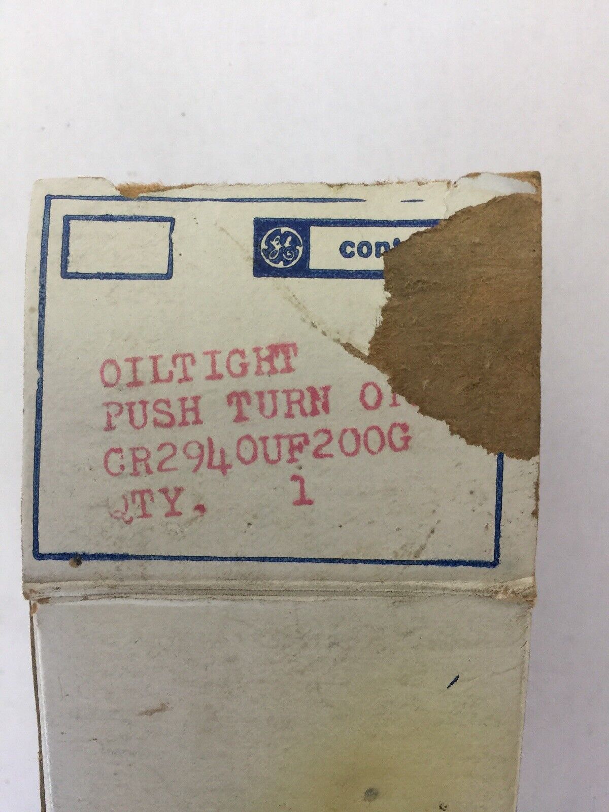 GE CR2940UF200G OILTIGHT PUSH TURN OPER.