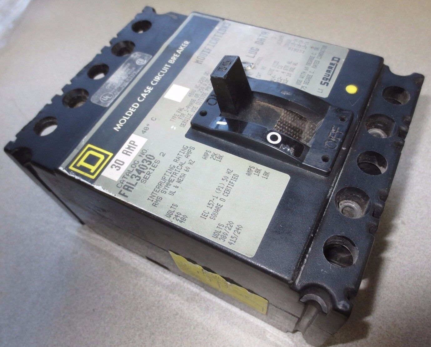 SQUARE D FAL34030 MOLDED CASE CIRCUIT BREAKER - 30A, 240VAC