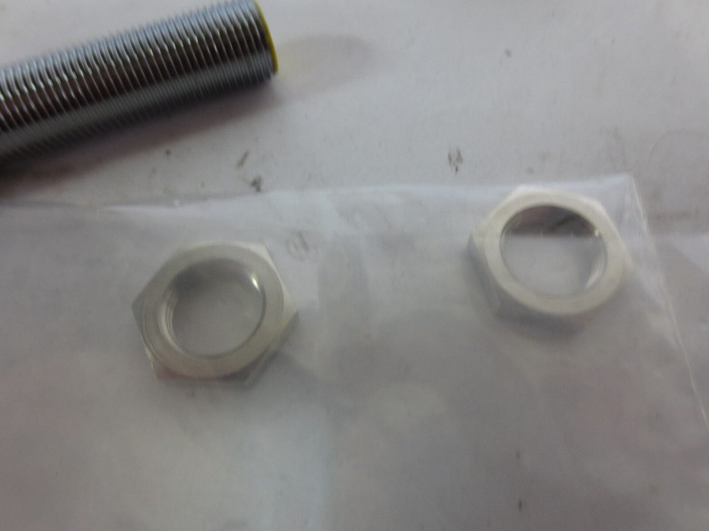 NAMCO CONTROLS ET110-22120 TUBULAR PROXIMITY SENSOR - N.O. - NPN - NEW SURPLUS
