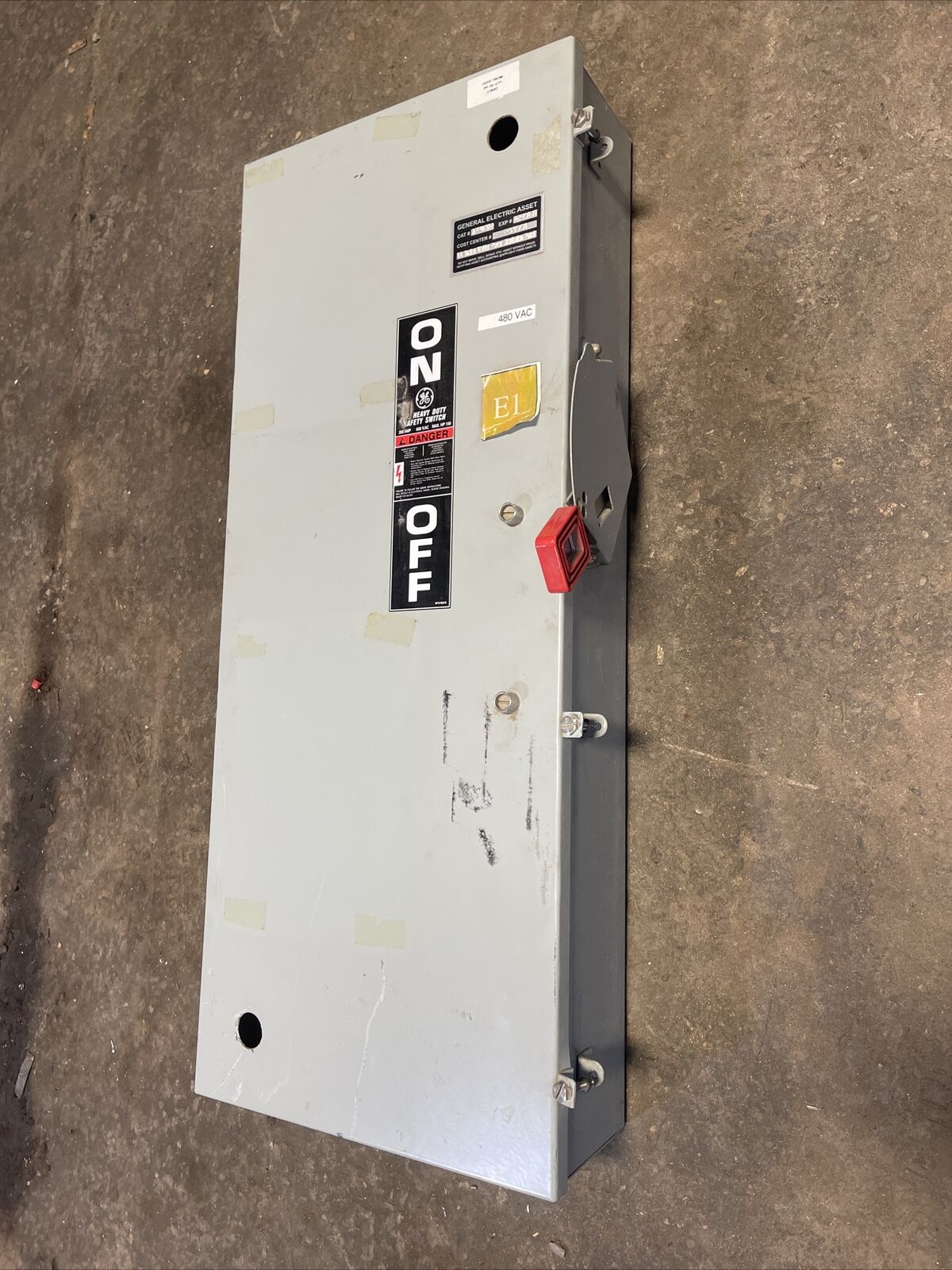 GE TH3364J MODEL 11 FUSIBLE SAFETY SWITCH 200A 600VAC 250VDC 150HP TYPE 1, 5, 12