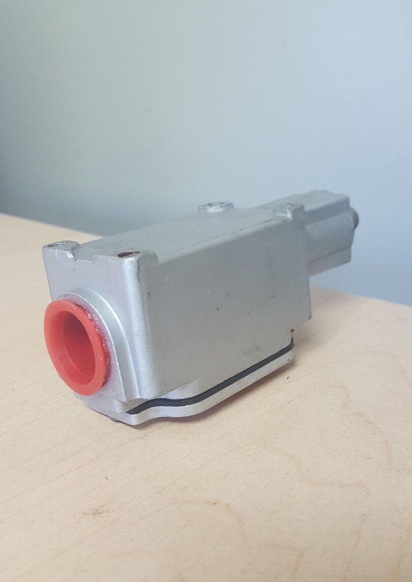 NAMCO SNAP-LOCK SWITCH M2-300, 120/240/480V, 10/5/2.5A.C.AMP, 600 VAC MAX, USED