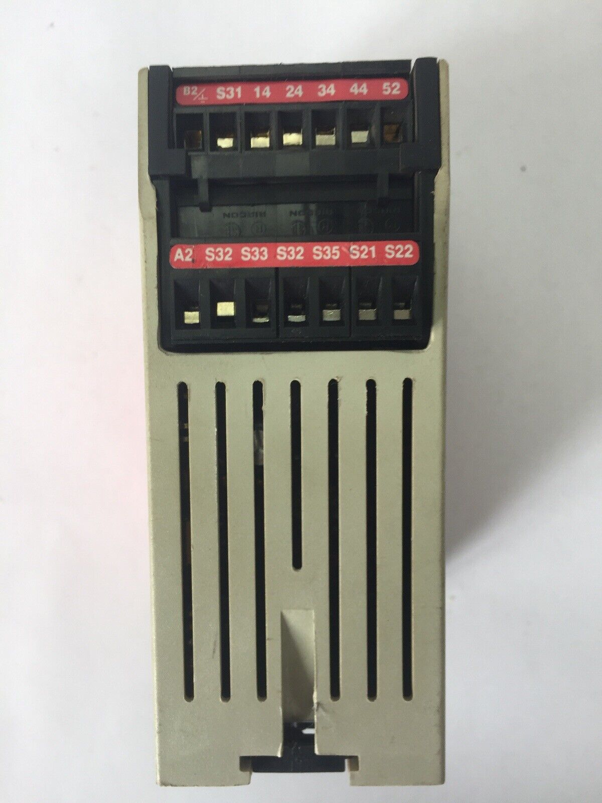 BANNER ES-GA-5A MACHINE SAFETY RELAY 24VDC OR 115VAC 250 mA/100mA