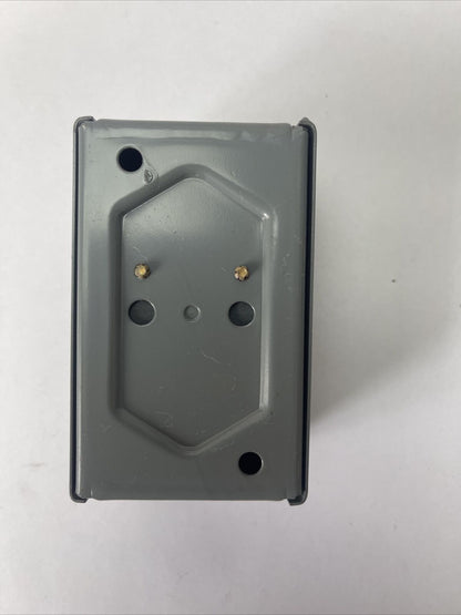 WESTINGHOUSE SD2 PB STATION STOP SINGLE UNIT WITH LATCH STANDARD DUTY 600V