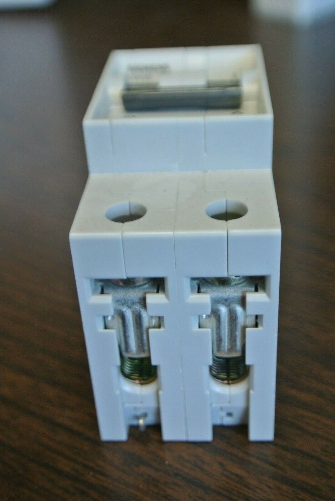 SIEMENS 5SX2 201-7 MINIATURE CIRCUIT BREAKER / 2-POLE / 1A / 400V / NEW SURPLUS