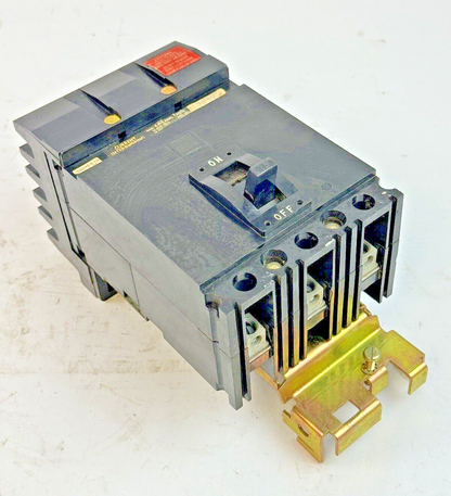 SQUARE D - FA-36015 - I-LINE MOLDED CIRCUIT BREAKER - 15 AMP/3 POLE/600 VAC