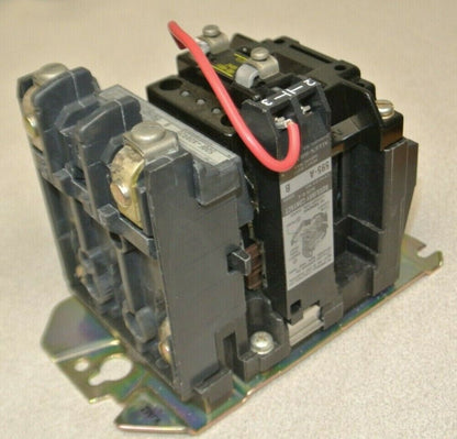 ALLEN-BRADLEY 500F-AOB920 / AC CONTACTOR / SIZE 0 / 2-POLE / NO CONTACTS