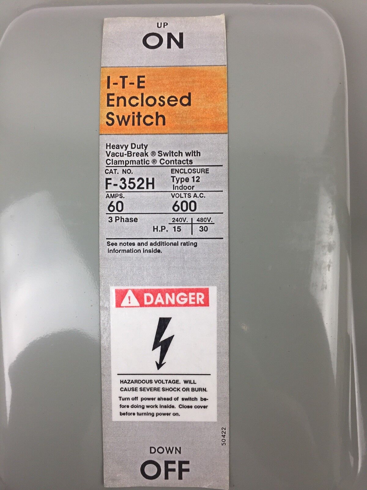 ITE F352H FUSIBLE SAFETY SWITCH 60 AMP 3POLE 600 VOLT WITH 3 60 AMP FUSE