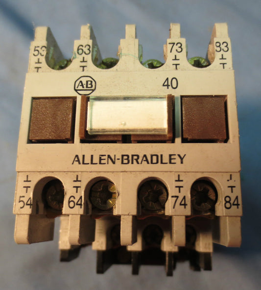 ALLEN BRADLEY 700-F400A1 Ser. C RELAY w/ A-B 195-FA40 Ser. A AUX. CONTACT BLOCK