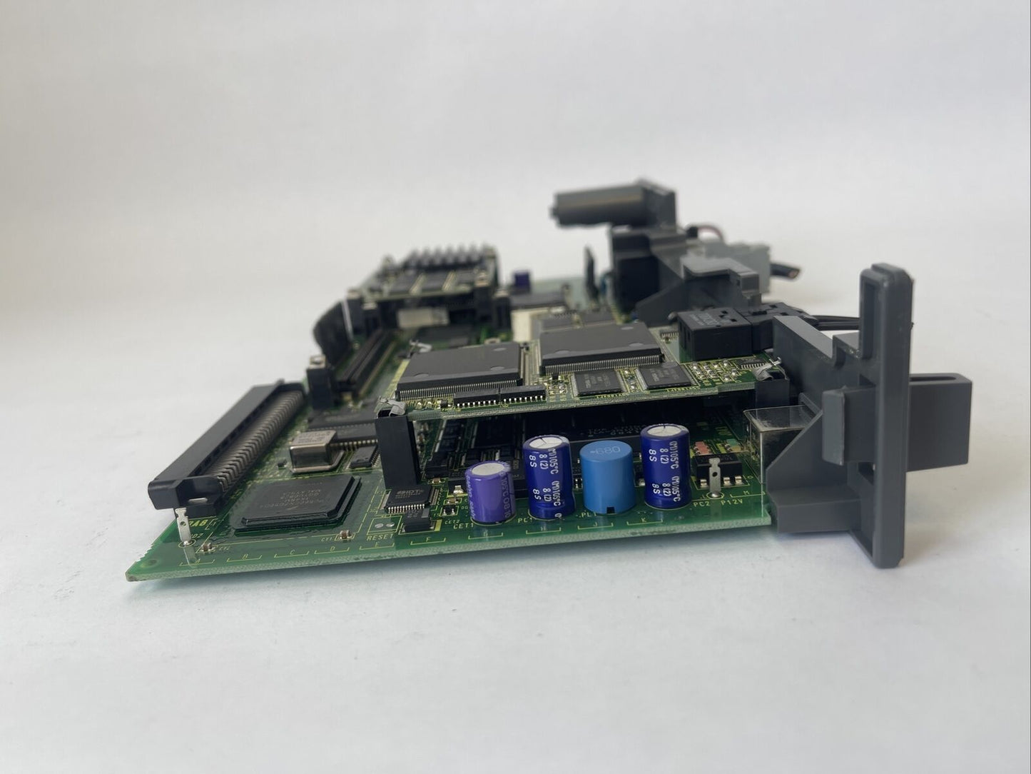 FANUC A16B-3200-0330/20G MAIN BOARD A20B-3300-0085/04B A17B-3300-0200/03B A20B-