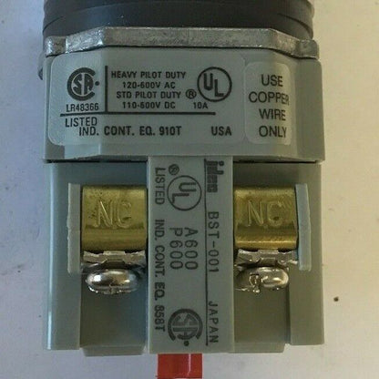 IDEC PUSH BUTTON AYD311N-G 120-600VAC 110-600VDC 10A GREEN