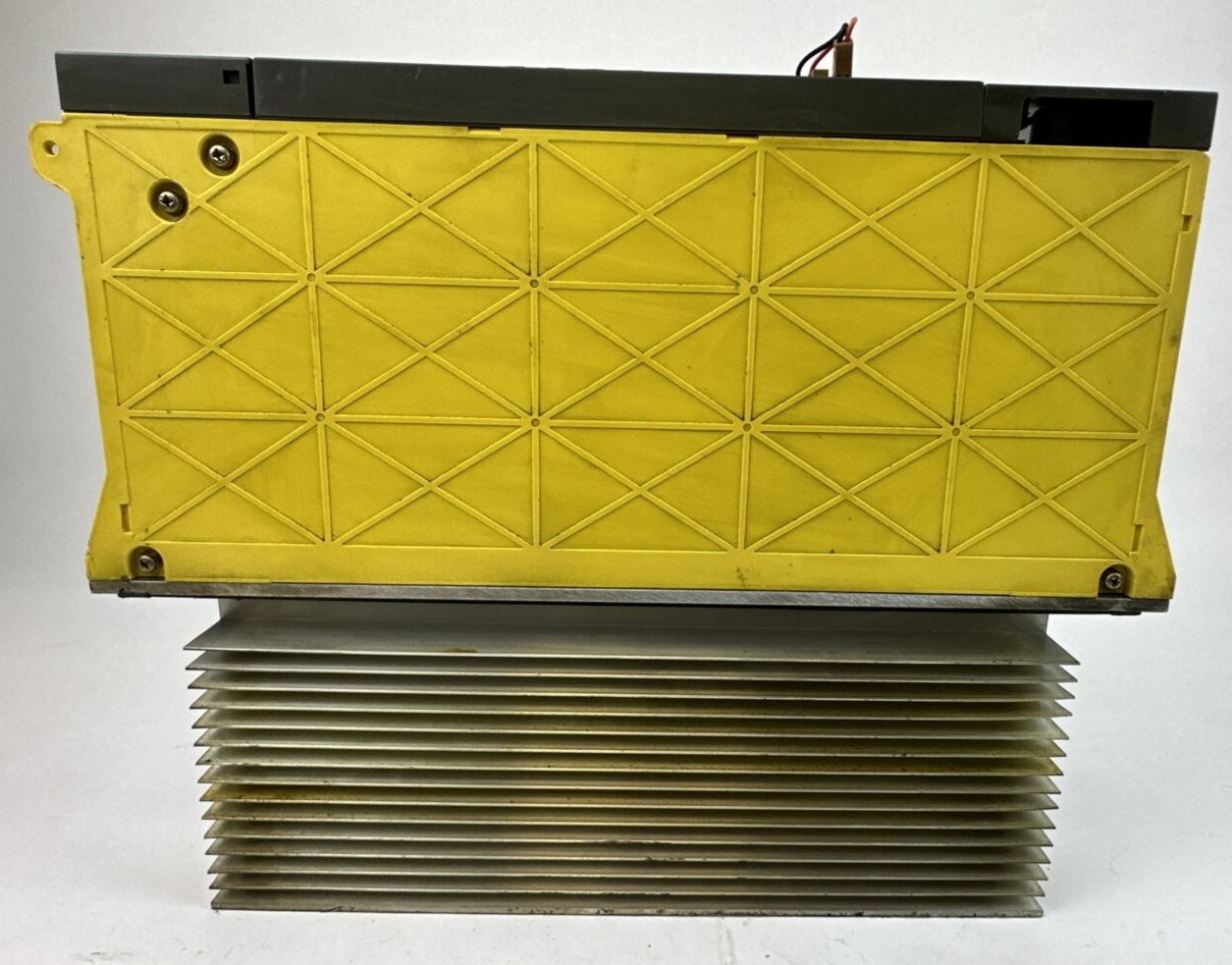 FANUC A06B-6096-H106 F SERVO AMPLIFIER OUTPUT 230VAC INPUT 283-325VDC