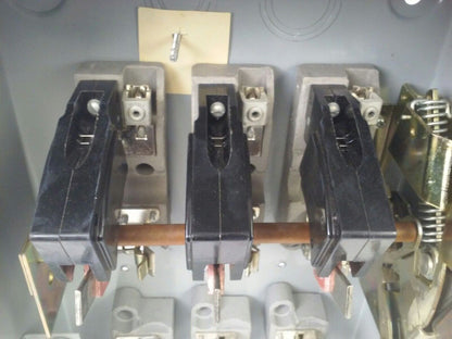 FPE 1132R FUSIBLE HEAVY DUTY SAFETY SWITCH 3P, 100A, 240VAC, 4 WIRE, 30HP