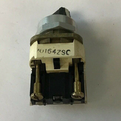 ALLEN BRADLEY 800T-H2 SERIES T SELECTOR SWITCH***(LOTOF5)***