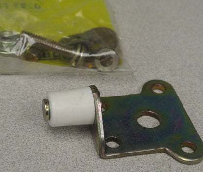 SQUARE D 9423 M-3 THIRD ROLLER LATCH KIT for M4, M4L, M9, M9L / NEW SURPLUS
