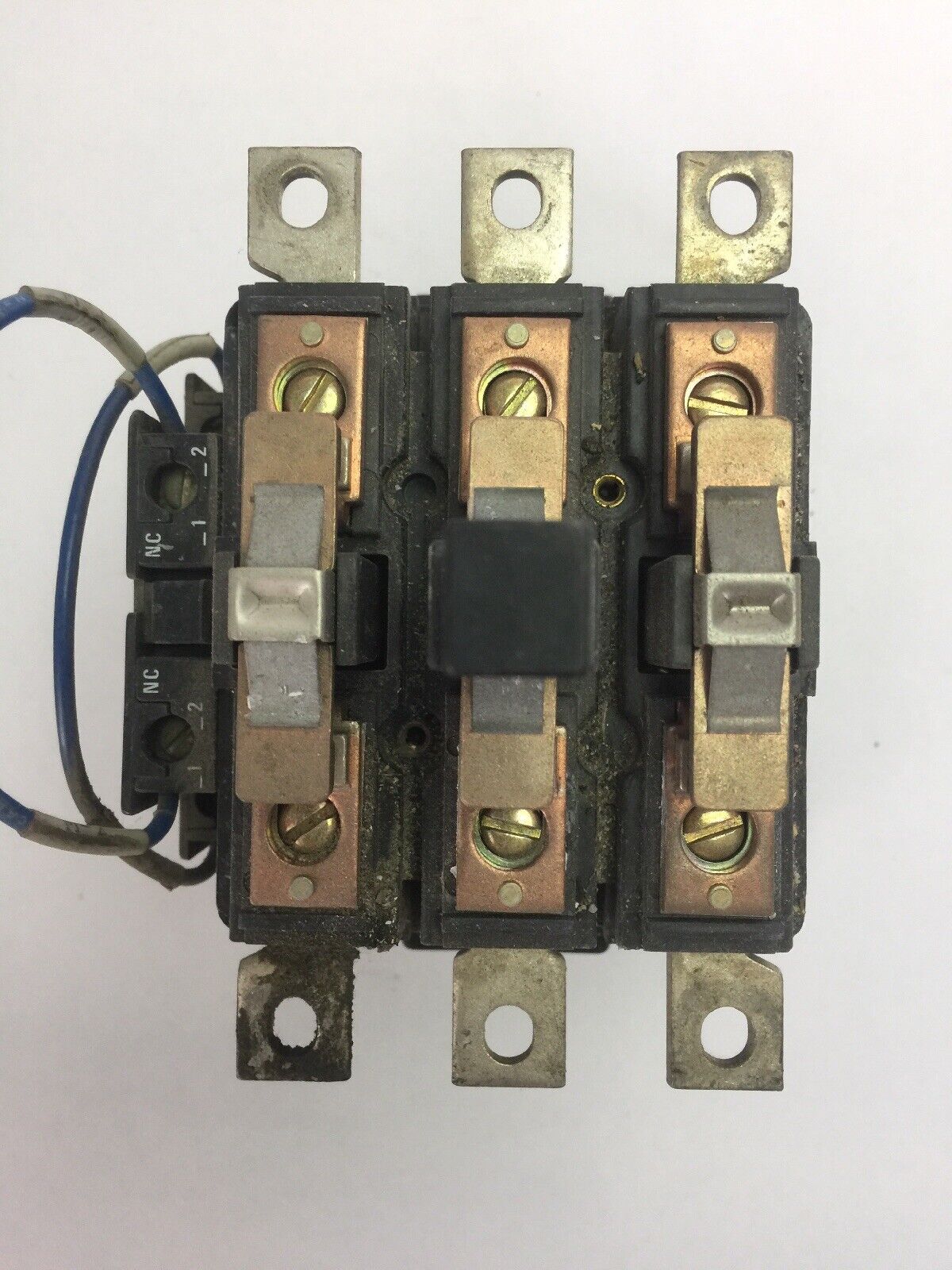 SQUARE D 8502 PG3.00 CONTACTOR 600VAC 100A 60HP 3 POLE 3 PHASE