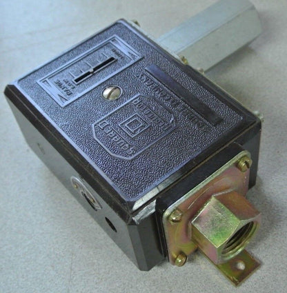 SQUARE D 9012 FHG-2 DIFFERENTIAL PRESSURE SWITCH - SET 205-215psi - NEW SURPLUS