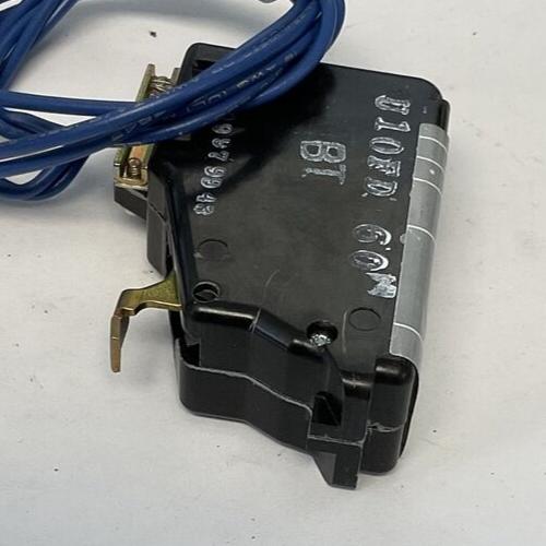 SIEMENS U10FD60 125VAC UNDERVOLTAGE TRIP