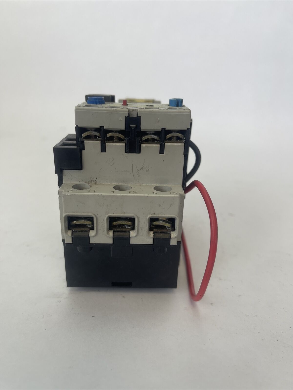 ALLEN BRADLEY STARTER 100-A24ND3 SER C CONTACTOR 24A 600VAC 20HP COIL 120V 60HZ