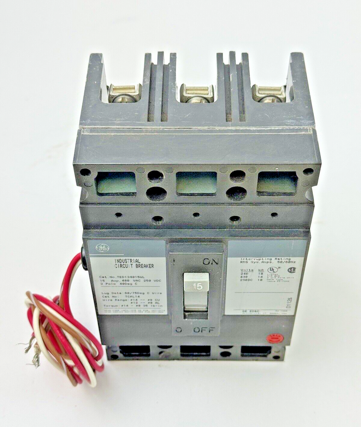 GE - TED134015 - IND. CIRCUIT BREAKER W/ AUX SWITCH - 15A, 480 VDC, 3 POLE - NEW