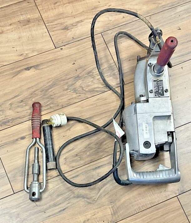 MILWAUKEE 5300 ROTARY HAMMER **ALL ATTACHMENTS INCLUDED IN PHOTOS**