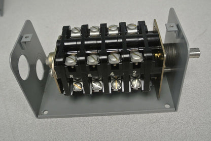 ALLEN-BRADLEY 806-984393 ROTARY PILOT SWITCH, BALL LEVER / NEW SURPLUS