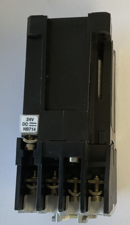 ALLEN BRADLEY 700DC-F400* CONTROL RELAY  SER.C 40E 10A 660V