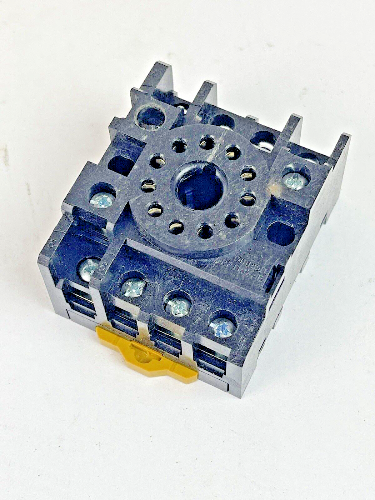 OMRON *LOT OF 21* - PF113A-E - 11 PIN RELAY SOCKET BASES - FINGER SAFE