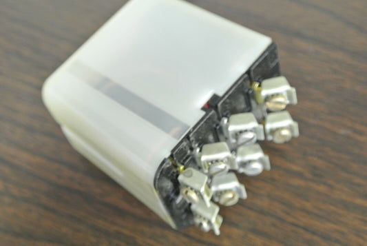 SQUARE D - 8501 FO-22 TYPE F RELAY - 8-SCREW - 24V, 60Hz  - NEW SURPLUS