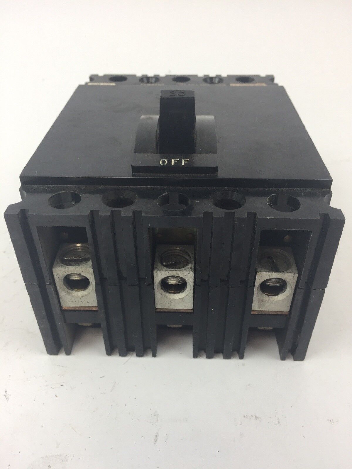 SQUARE D FAL34030 CIRCUIT BREAKER 480 VAC 250 VDC 30 AMP 3 POLE