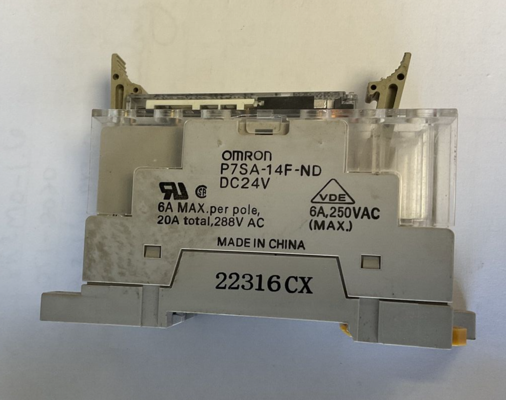 OMRON P7SA-14F-ND RELAY SOCKET BASE 20A W/G7SA-4A28 24VDC RELAY ***LOTOF2***